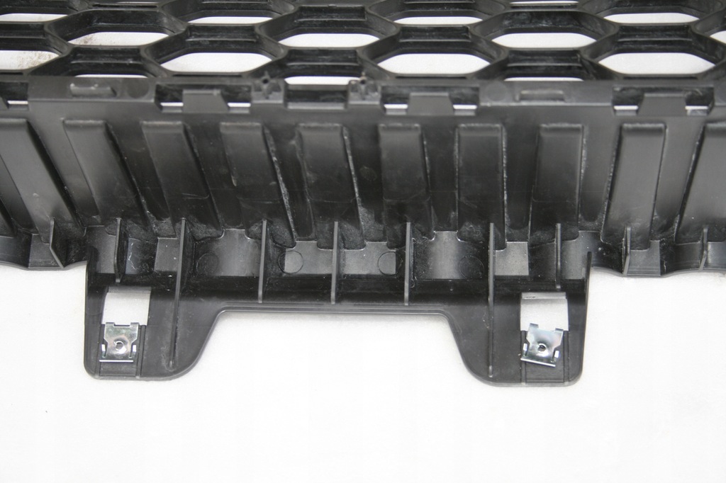 фото №9, Iveco daily vi решётка бампера средняя новый org