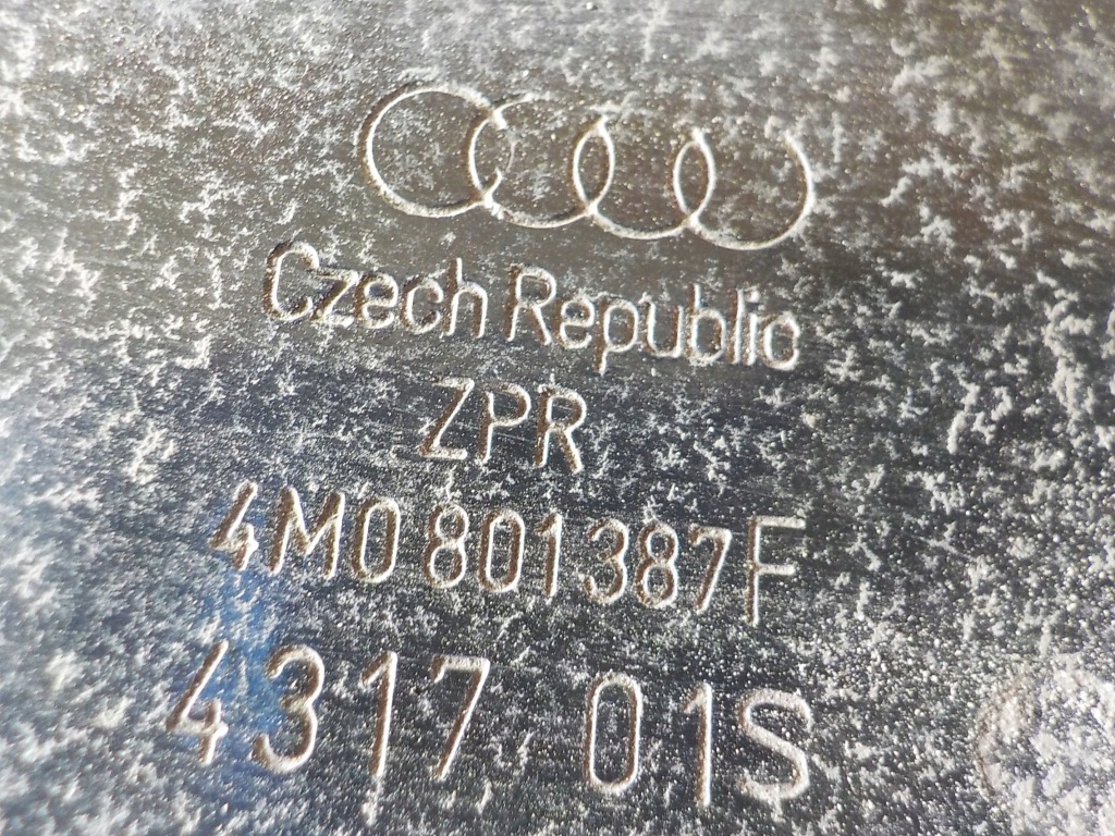 фото №4, Touareg iii 3.0tdi кронштейн балка 4m0801387f