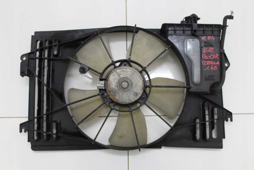 фото №1, Вентилятор радіатор toyota corolla verso ii 1.8 04