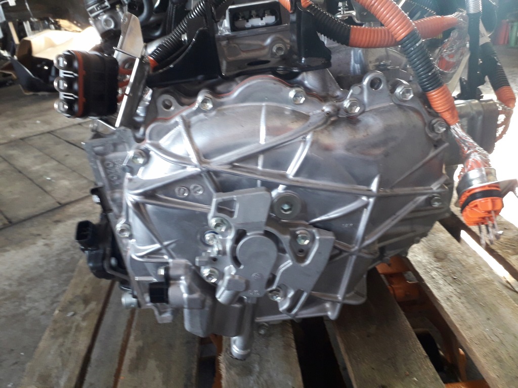 фото №6, Toyota auris ii lift 1,8 гибрид коробка передач nowa