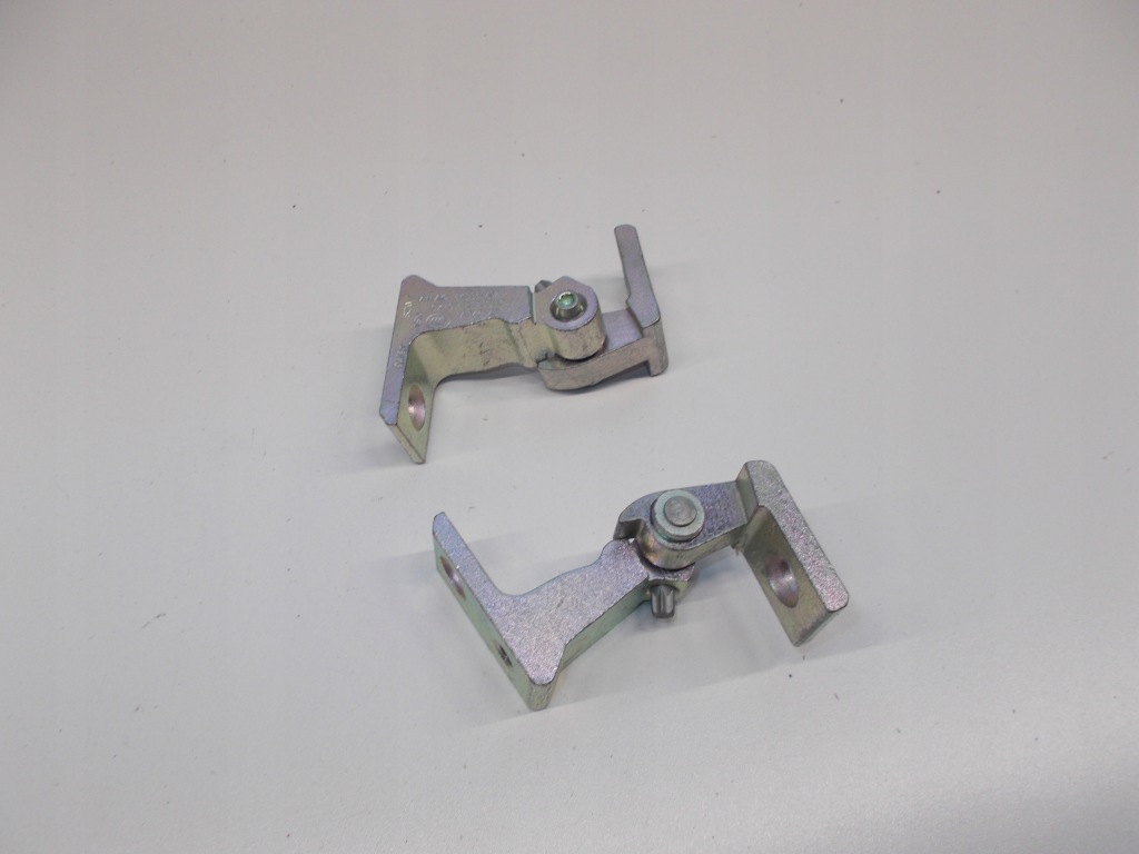 фото №1, Петля двері правий перед skoda audi a4 a5 b8 8k0