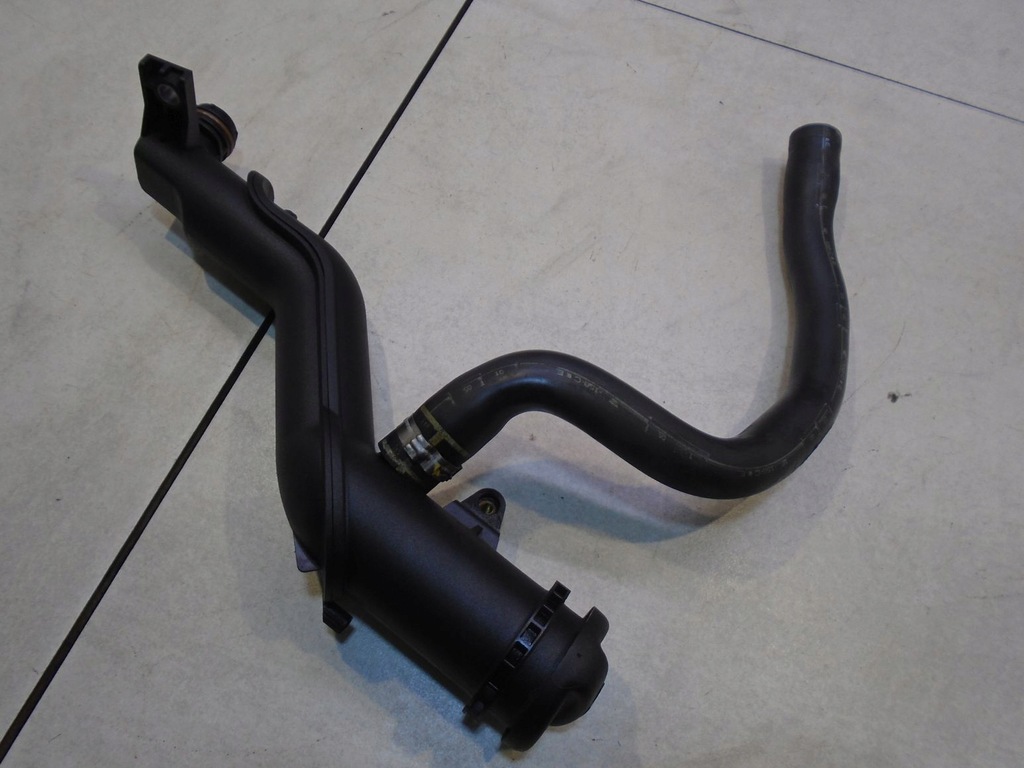 фото №5, Заливна горловина оливи peugeot 407 2.0 hdi 9654733980