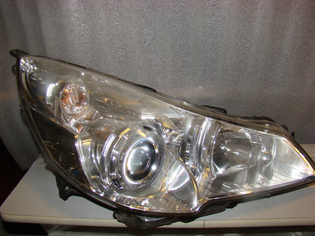 фото №1, Subaru legacy outback ксенон лампа перед правая