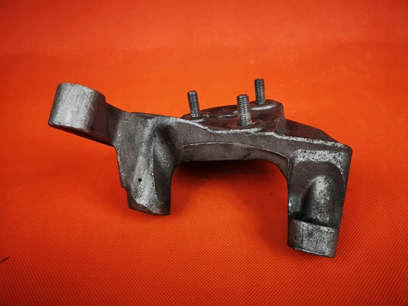 фото №6, Volvo v40 ii d3 кронштейн підпора двигуна 30778783