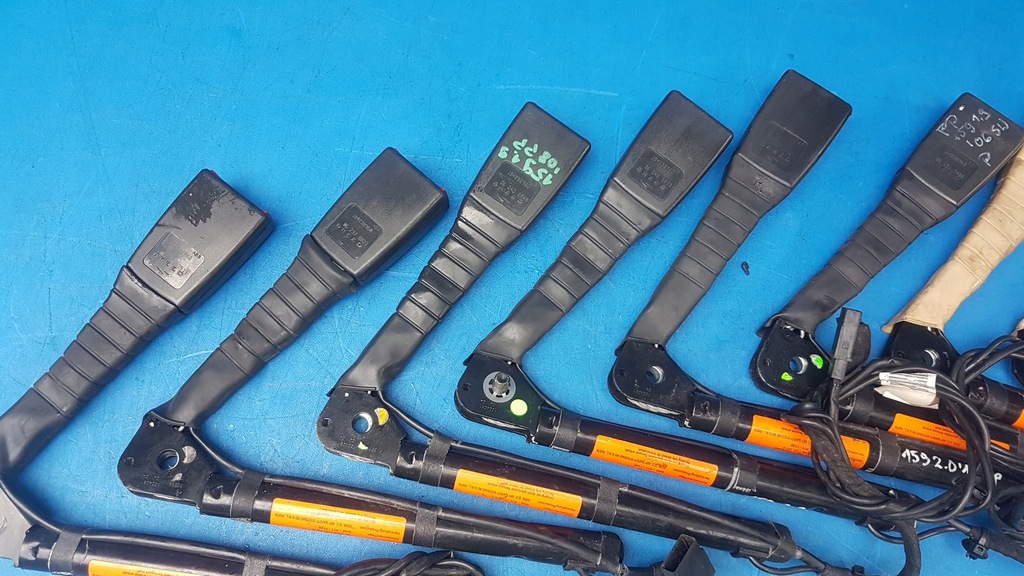 фото №3, Натягувач поперечина натягувач правий перед alfa romeo 159