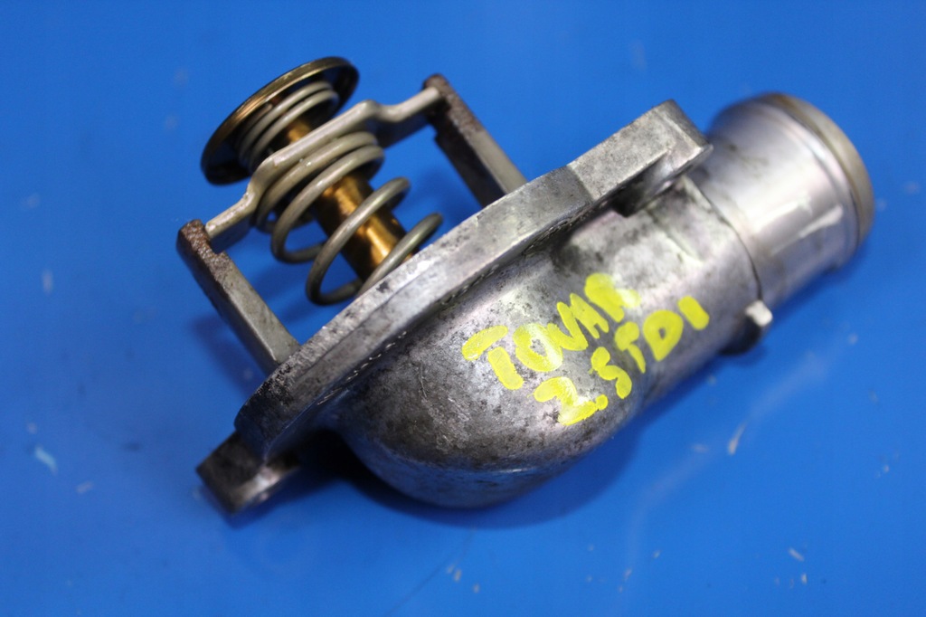 фото №1, Vw touareg 7l 2.5 tdi термостат корпус