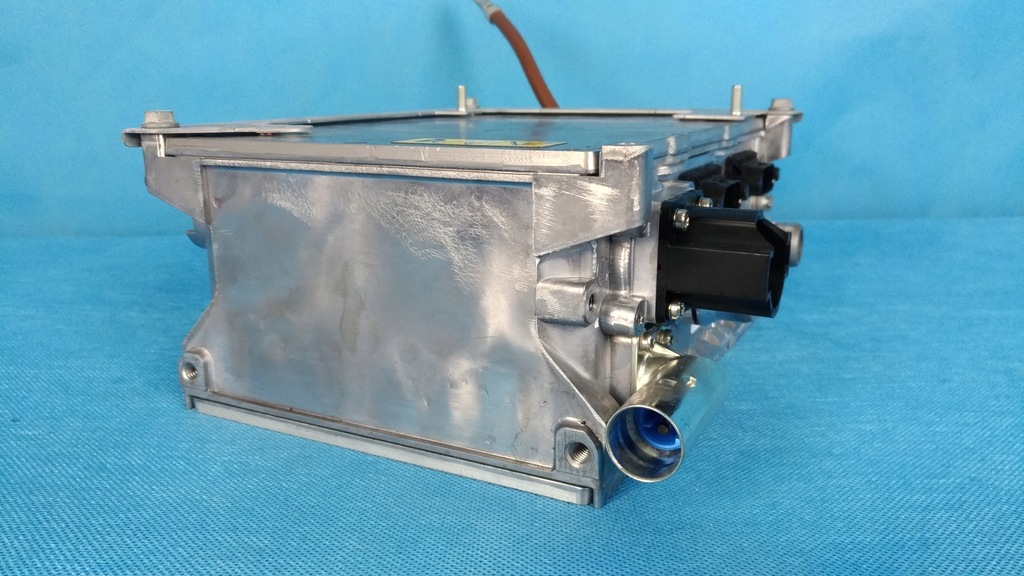 фото №8, Mercedes w205 c350 18r зарядное устройство аккумулятора a0009005909