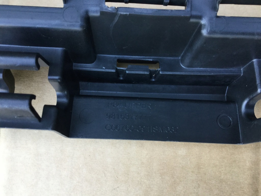 Решётка радиатора решётка радиатора бампера peugeot 3008 5008 ii 16- Доставка