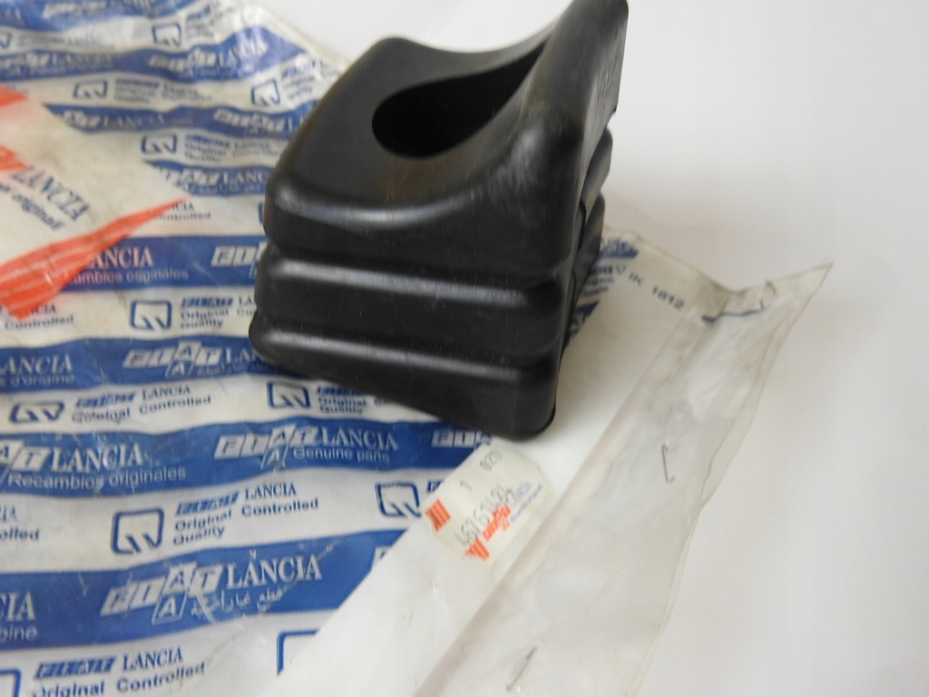 фото №5, Кронштейн отбойник колеса запасного fiat palio