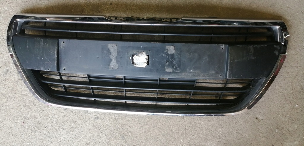 фото №1, Peugeot 208 lift решётка средняя