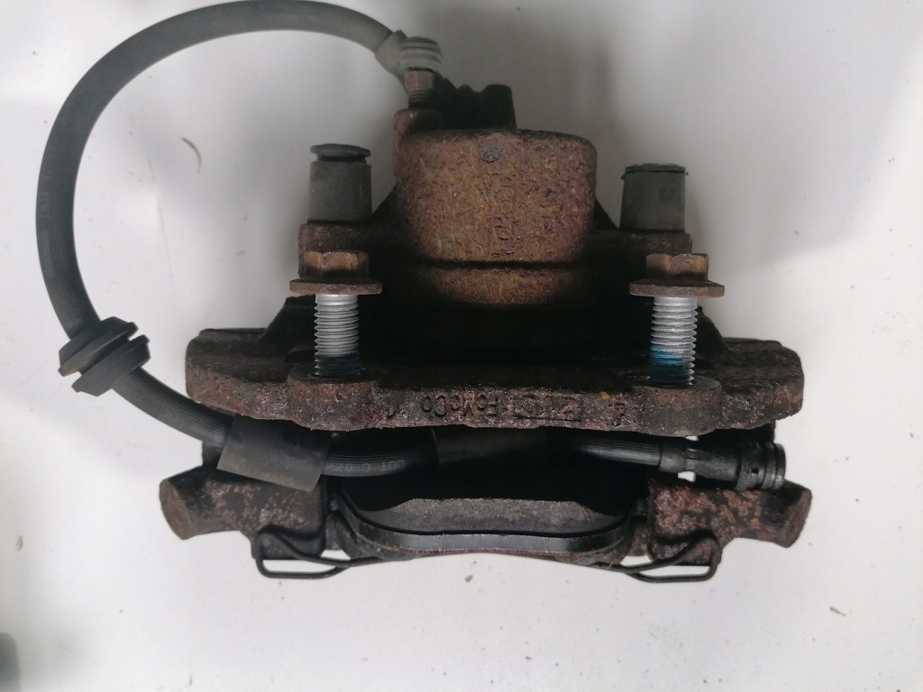 фото №3, Ford kuga mk1 супорт гальмівний передній лівий kpl