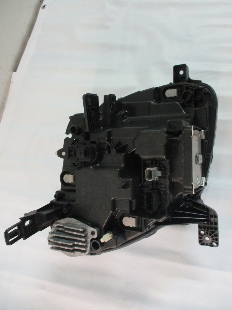 Фара левый перед smart for four a453906970 ful led Киев