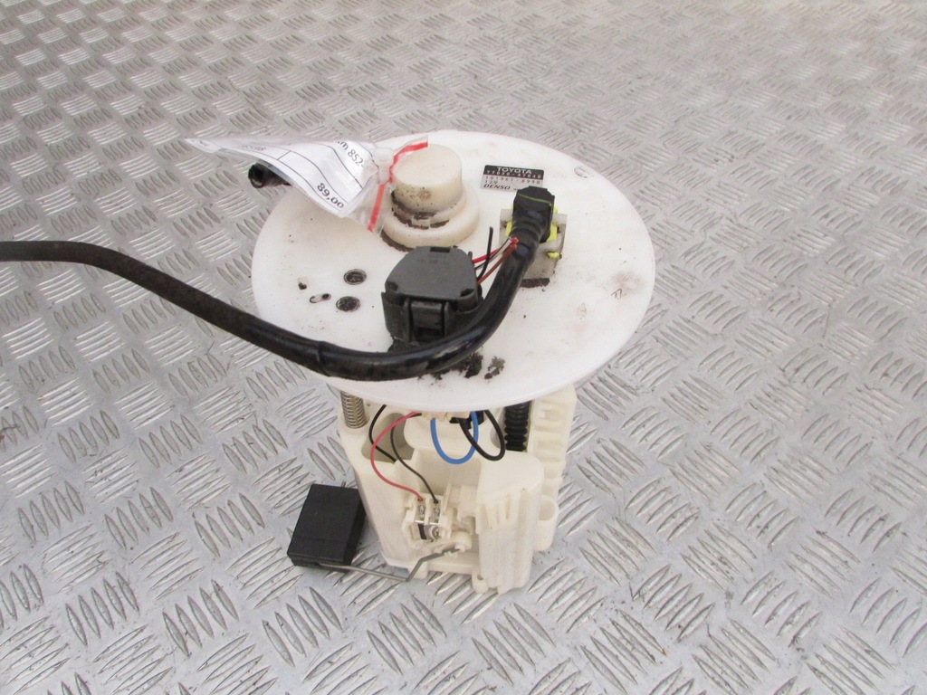 фото №1, Насос помпа пального 1.5 77020-47040 toyota prius ii 07r