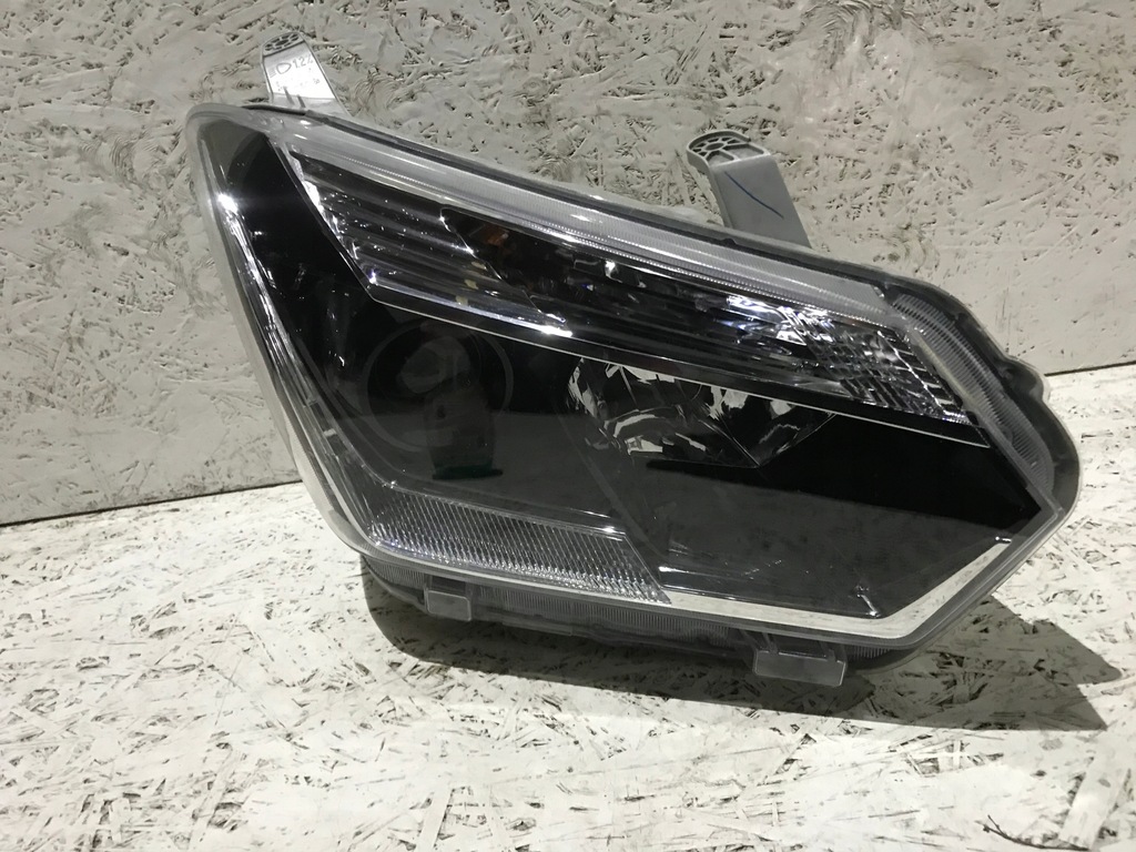 фото №1, Лампа isuzu d-max dmax lift передняя правая