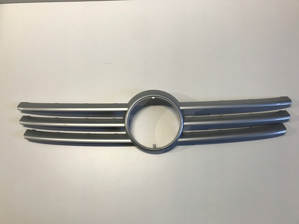 фото №1, Оригинальная решётка радиатора решётка vw t5 multivan 7h5807101