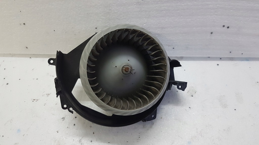 фото №1, Audi a6 c6 вентилятор воздуходувка europa