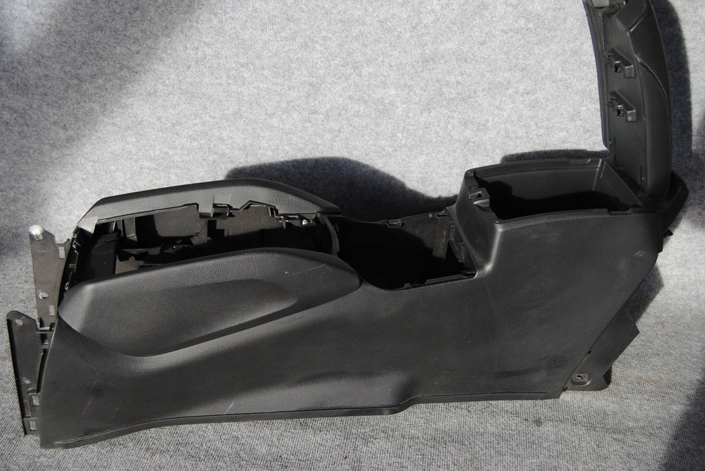 фото №6, Nissan x-trail t32 подлокотник туннель средний