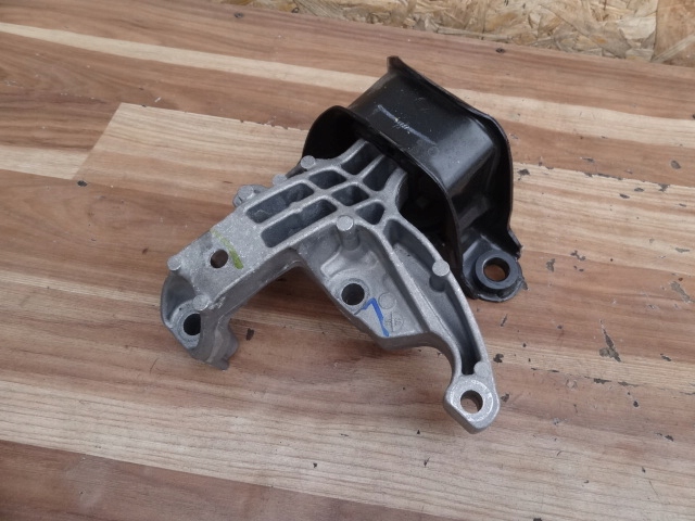 фото №1, Nissan qashqai ii 2018 1,5 dci подушка двигуна