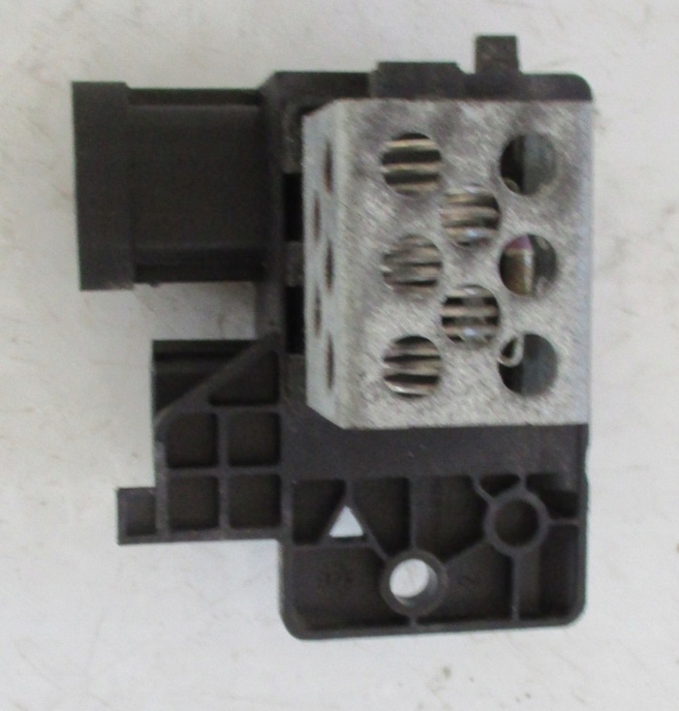 фото №3, Sandero logan ii 1.2 резистор вентилятора