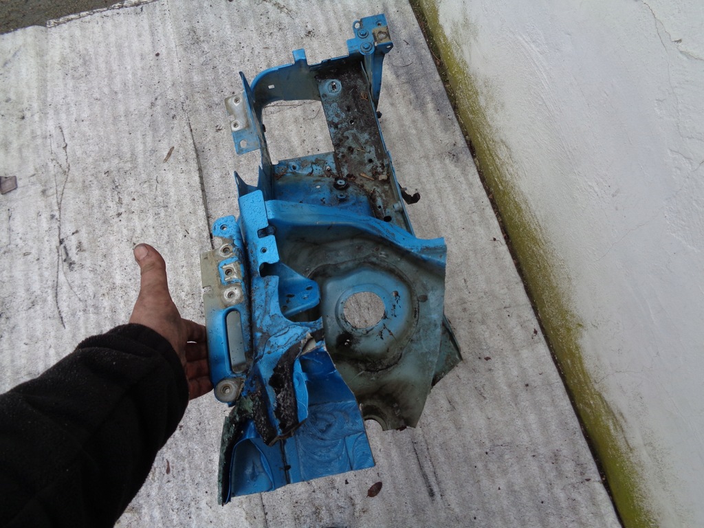 фото №2, Четверть лонжерон подкрылок citroen c3 picasso