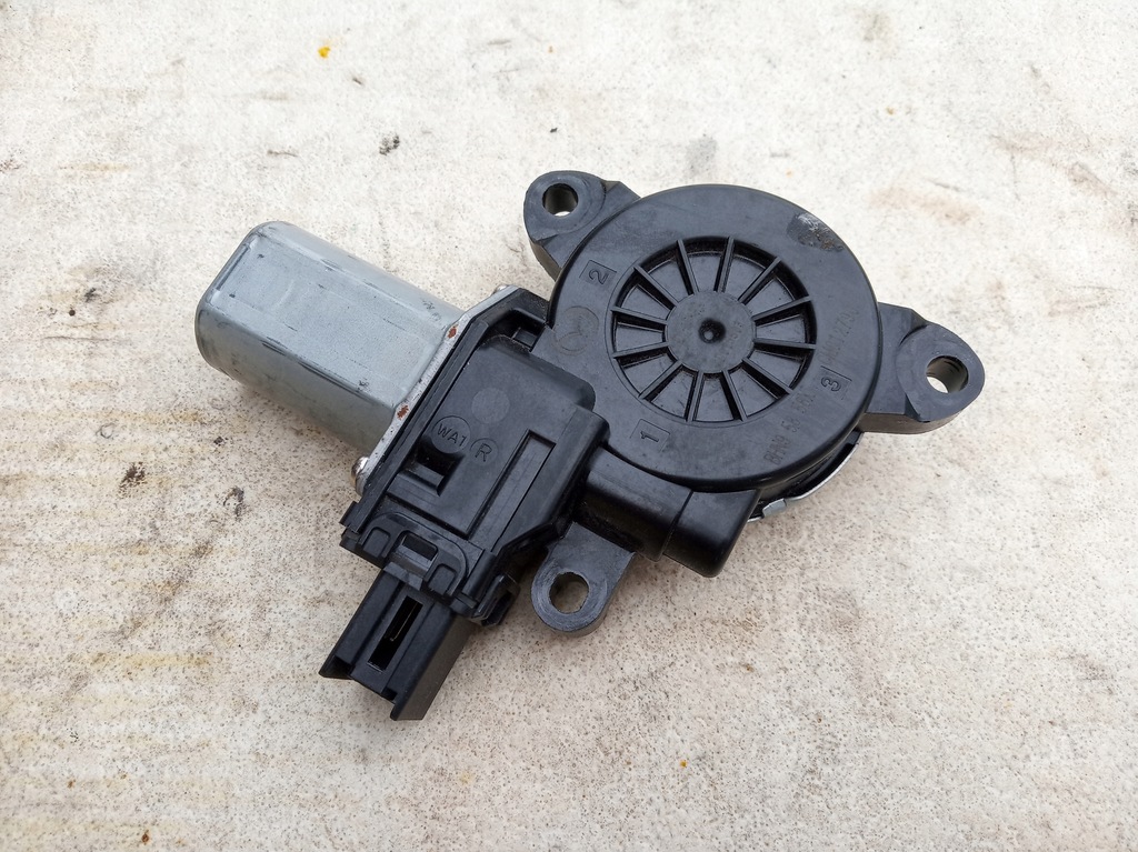 фото №1, Mazda cx-3 моторчик скло правий задня