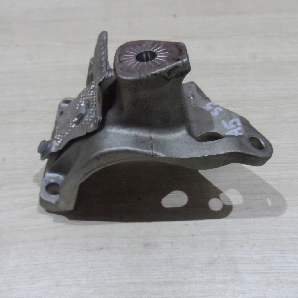 Кронштейн кронштейн двигуна генератора audi a5 4.2 fsi в Україні