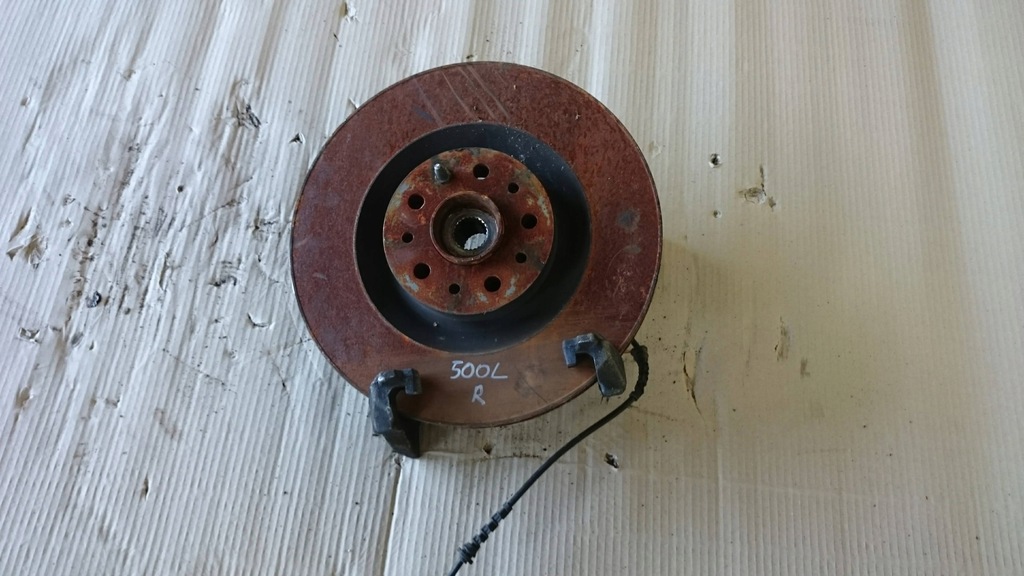 фото №5, Поворотный кулак правый перед передняя правая fiat 500l