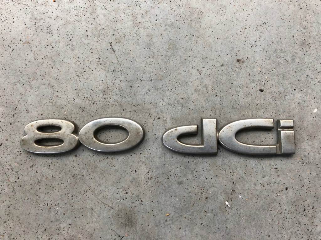 фото №1, Значок эмблема na дверь 80 dci trafic vivaro