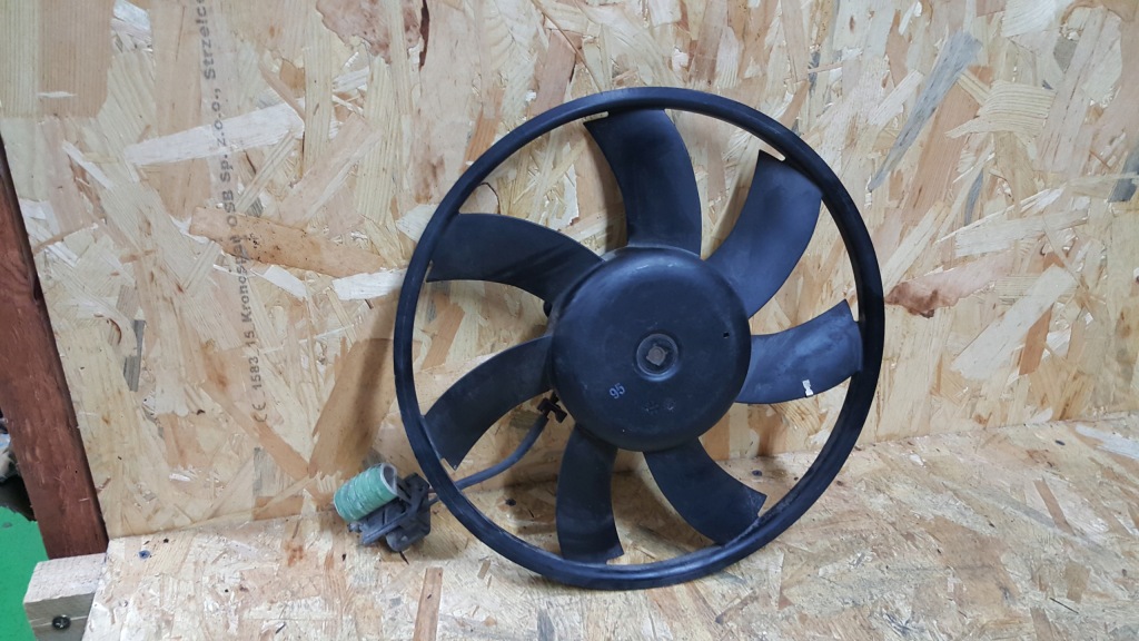 Купити Вентилятор радіатора opel insignia p3618004