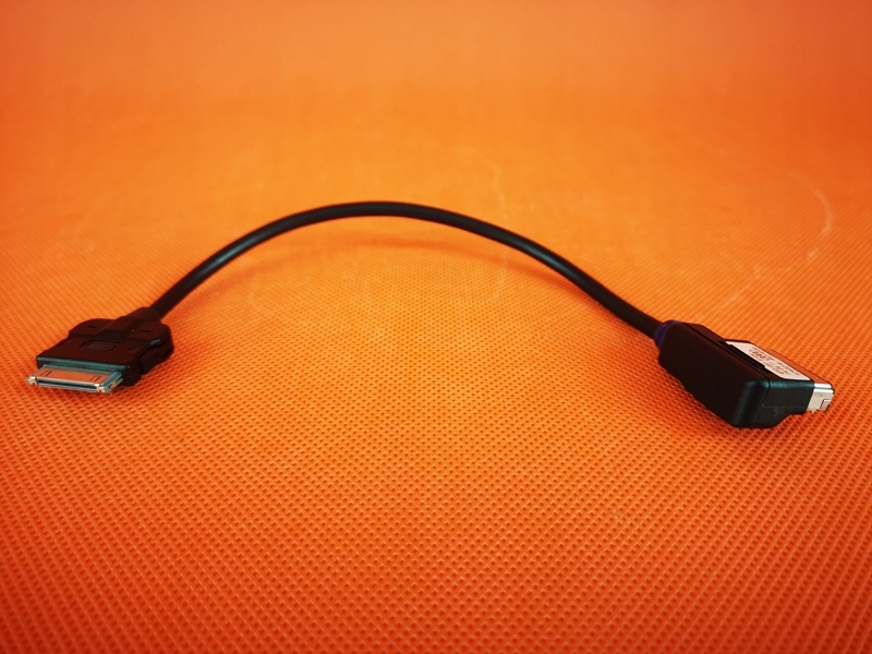 фото №1, Audi s5 a5 8t кабель iphone оригинал 4f0051510k