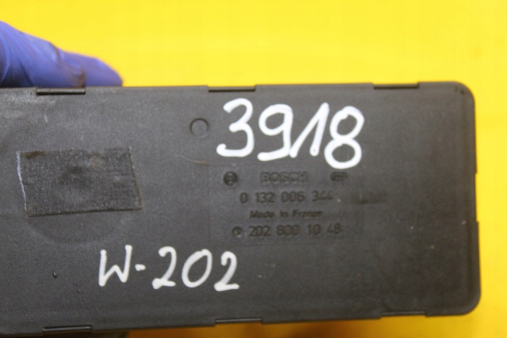 фото №7, Помпа замка центрального mercedes w202 2028001048