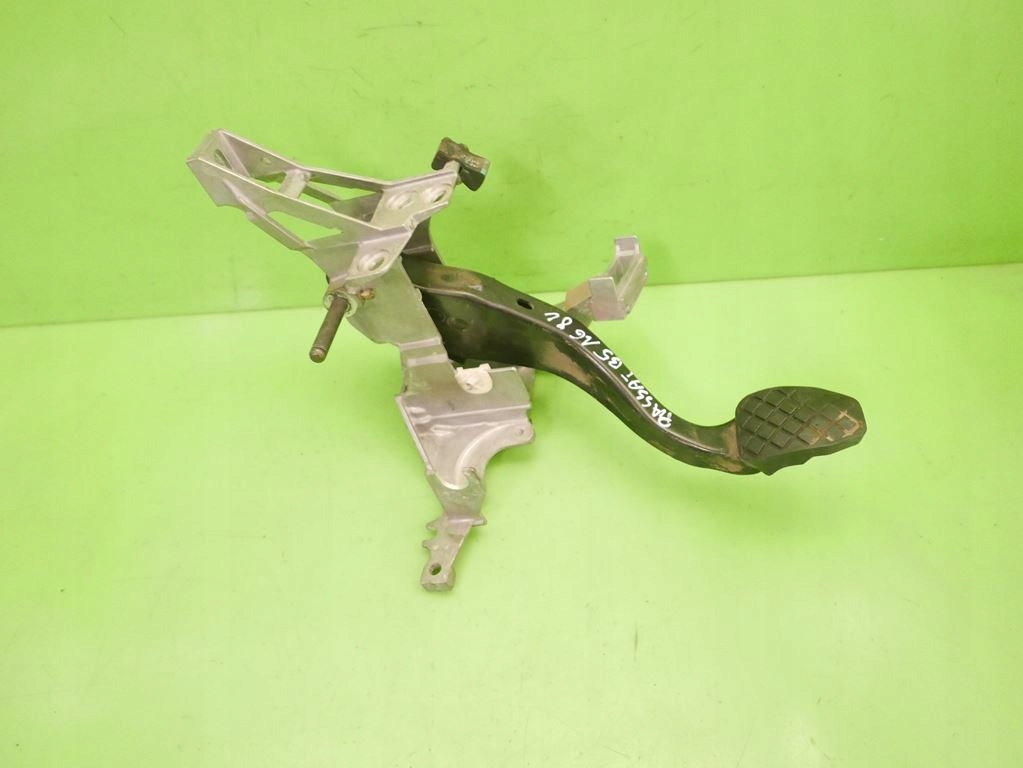 фото №2, Педаль тормоза vw passat b5 1.6 8v 96-00