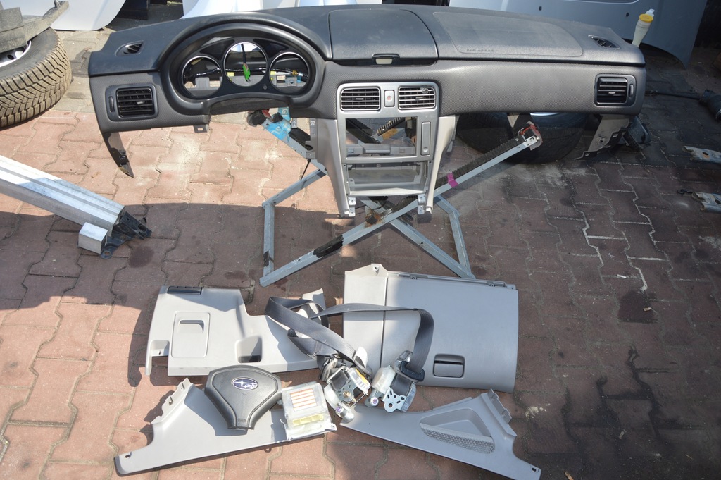 фото №1, Subaru forester iilift комплектная приборная панель приборная