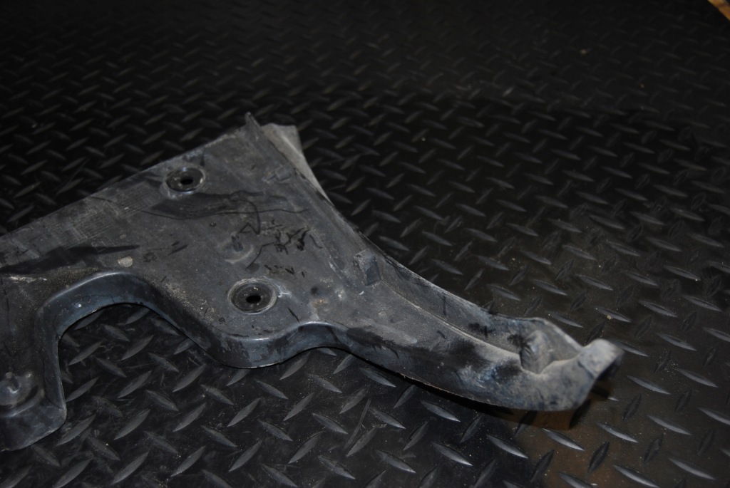 фото №6, Направляющая бампера левый задняя audi a6 c6 4f5807453