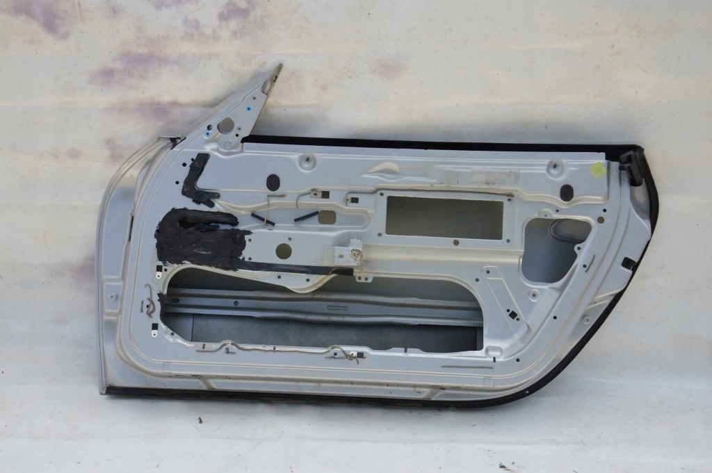 фото №4, Porsche 911 996 двері праве голий