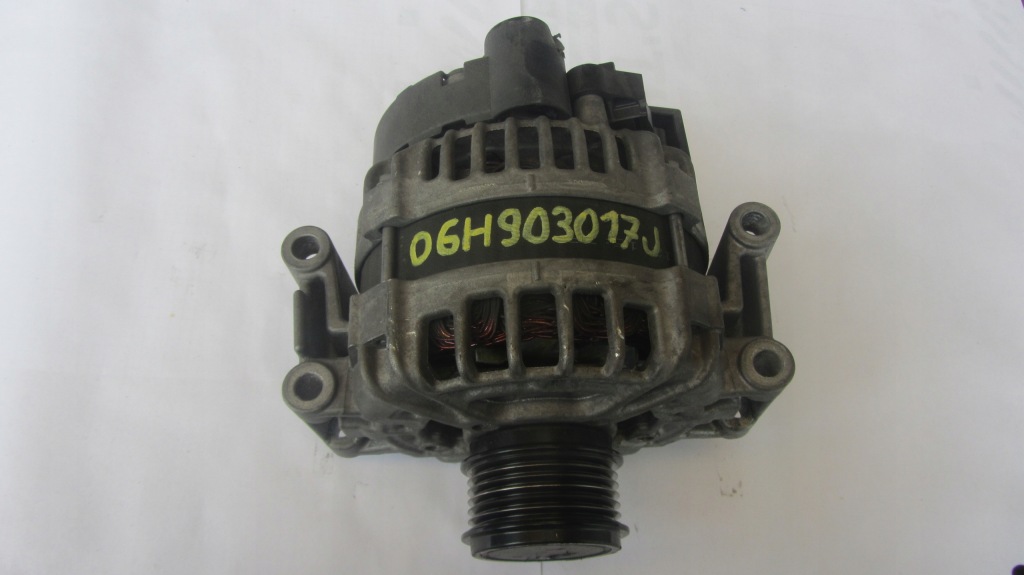 Купити Генератор 06h903017j audi a4 a5