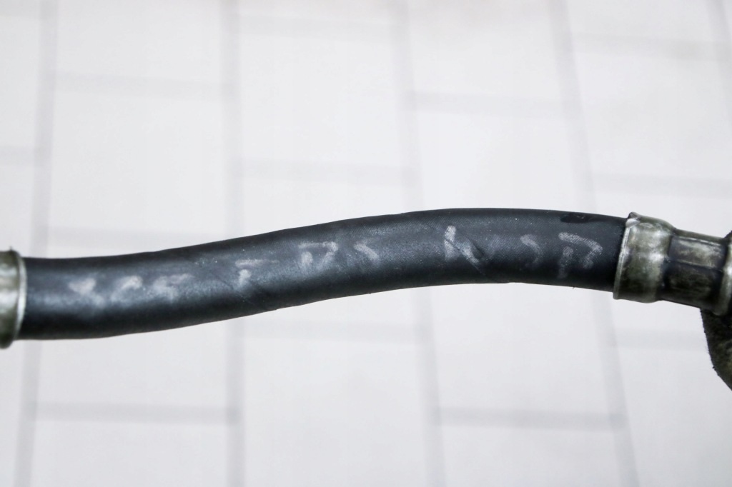 Bmw 325tds патрубок шланг трубка підсилювача Оригінал