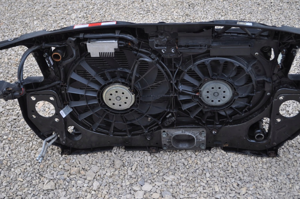 фото №8, Audi a4 b6 cabrio 2.4 pas передний радиатор automa