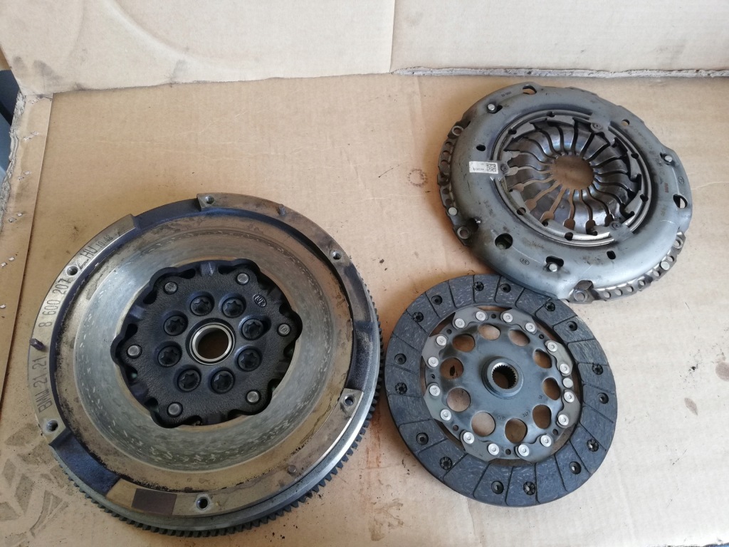 фото №1, Mini one f55 зчеплення диск притиск 8600207 1.2 b