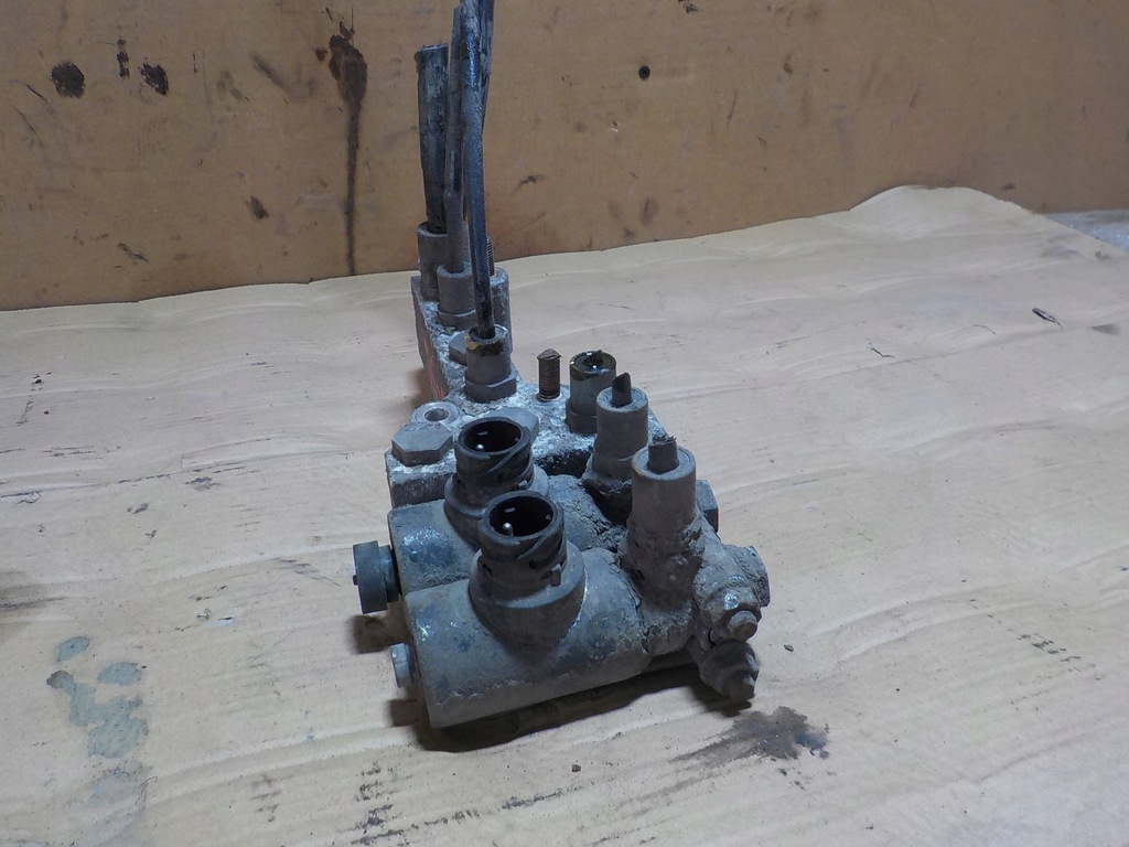 фото №4, Iveco stralis 450 клапан распределитель датчик