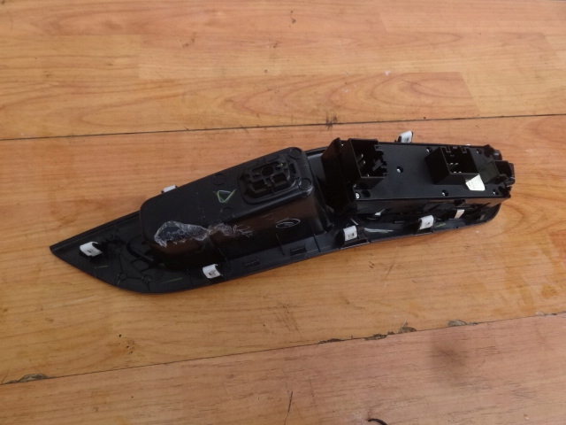 фото №3, Ford ka+ plus 2017 переключатель окон левый перед eu