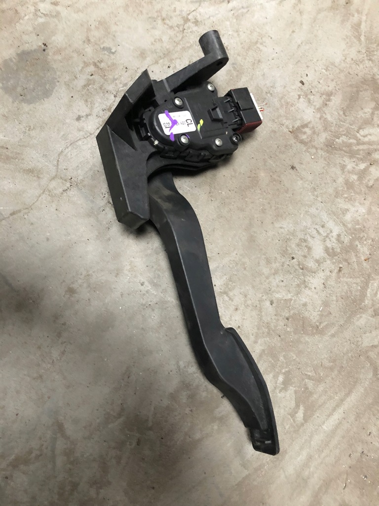 фото №1, Opel corsa c педаль газа 9129423 cl