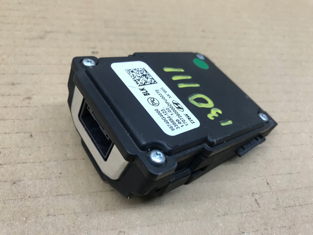 фото №2, Hyundai i30 iii ассистент поперечина камера датчик