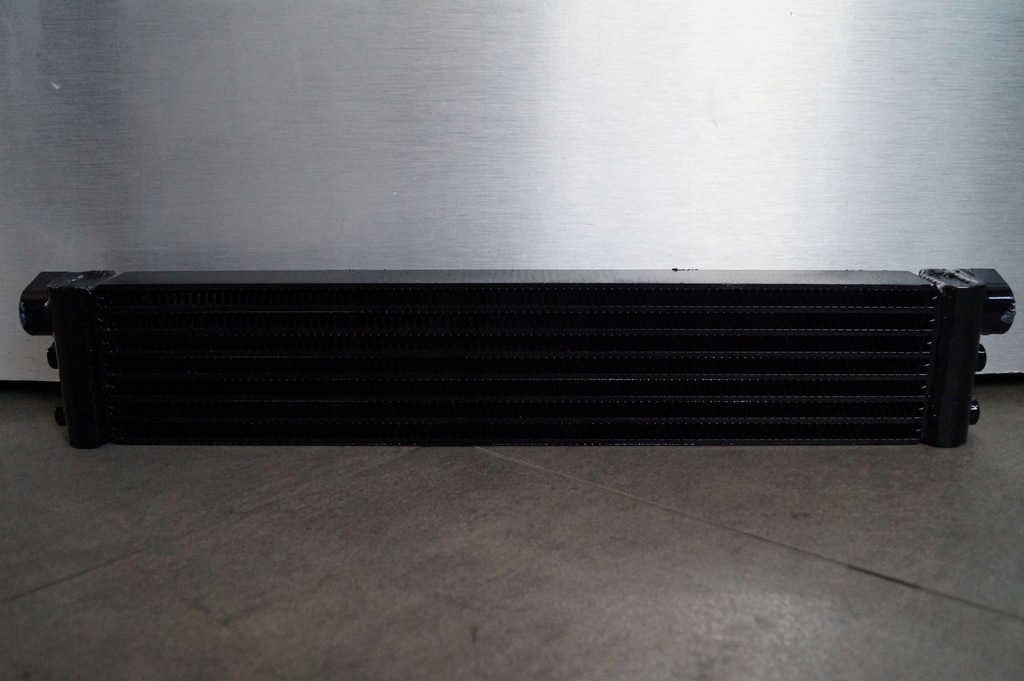 фото №6, Радіатор оливи mercedes w204 cls amg