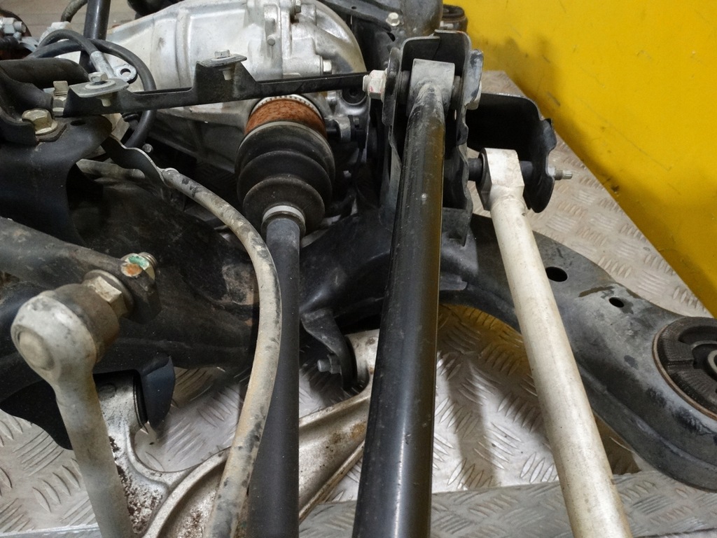 фото №12, Infiniti q50 2.0t подрамник подрамник дифференциал поворотный кулак задняя