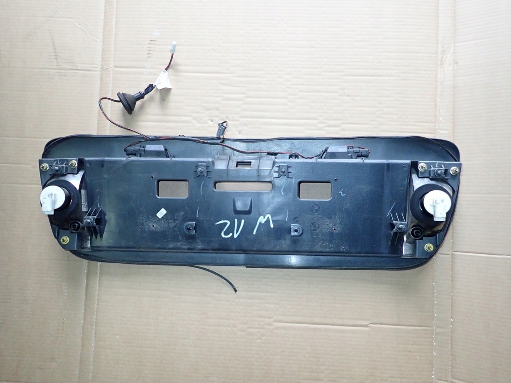 фото №4, Nissan primera p12 kombi 02- накладка кришки задній