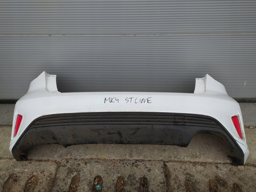 Купить Ford focus mk4 бампер задний  задний st line