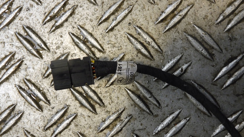 фото №4, Mercedes w251 джгут датчик паркування pdc задня