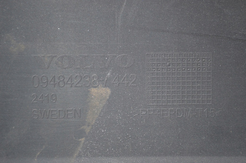 фото №7, Бампер перед передній volvo v70 2000 2004