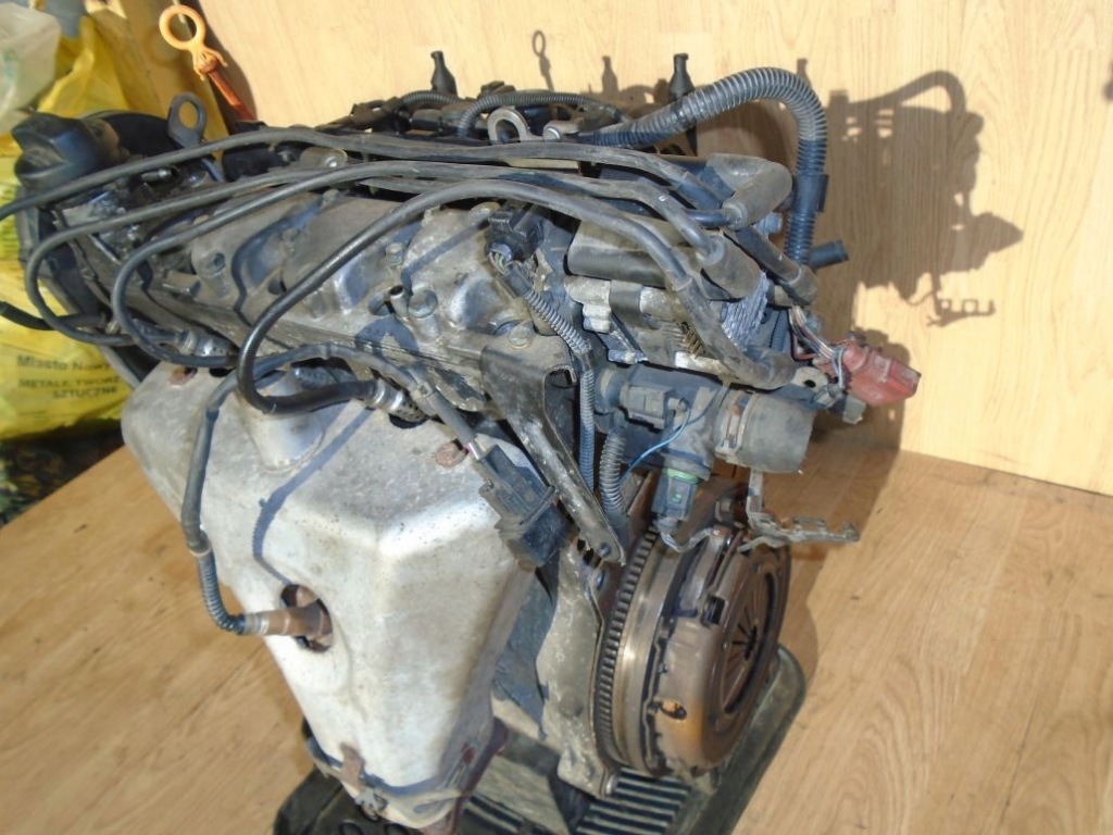 Двигун vw polo 6n рестайлінг  1.4 mpi akp Зі Шроту